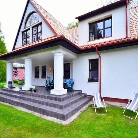 Willa Beautiful Home, Peace And Quiet, Polanow, Cleaning Included *