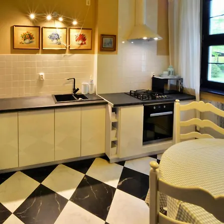 Beautiful Home, Peace And Quiet, Polanow, Cleaning Included Willa *
